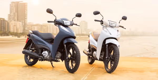 Honda Biz 125 detalhe traseiro