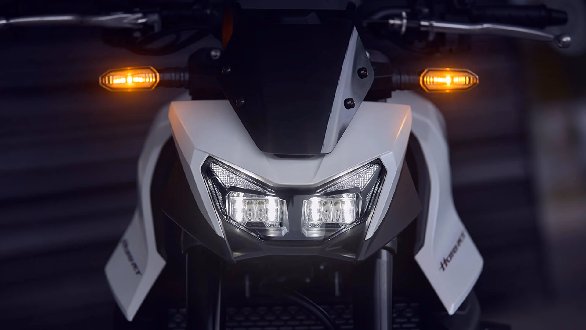 Moto Hornet 750 Galeria de Fotos - 1 de 20