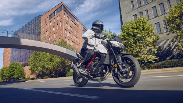 Moto Hornet 750 Galeria de Fotos